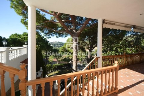 Сasa de 5 dormitorios en venta en Lloret de Mar, Gerona, Cataluña, Spain № 2392 - foto 7