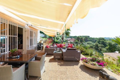 Сasa de 7 dormitorios en venta en Lloret de Mar, Gerona, Cataluña, Spain № 2391 - foto 19