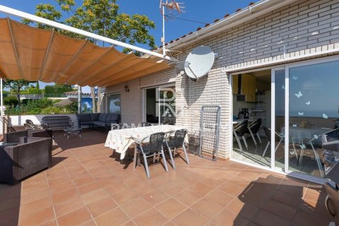 Сasa de 7 dormitorios en venta en Lloret de Mar, Gerona, Cataluña, Spain № 2391 - foto 12
