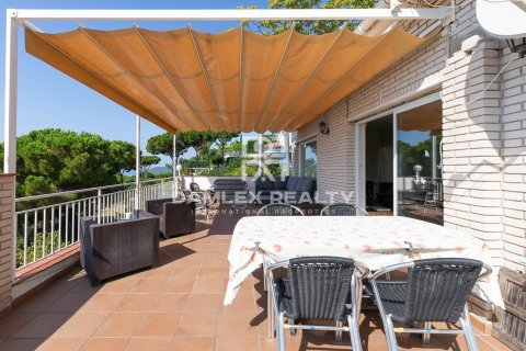 Сasa de 7 dormitorios en venta en Lloret de Mar, Gerona, Cataluña, Spain № 2391 - foto 11