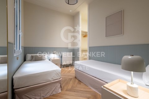 Купить квартиру в Барселона, Испания с 3 спальни, 119м², № 7913 - фото 13