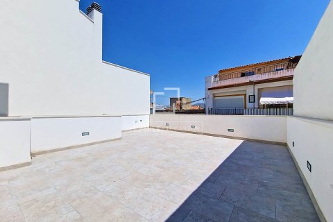 Villa de 3 dormitorios en venta en Vilanova i la Geltrú, Barcelona, Cataluña, Spain № 8491 - foto 12