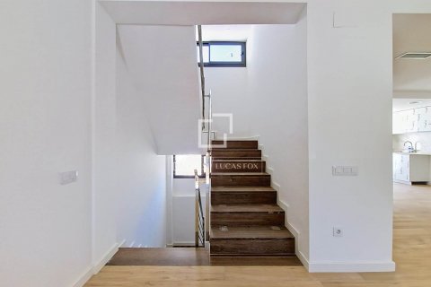 Villa de 3 dormitorios en venta en Vilanova i la Geltrú, Barcelona, Cataluña, Spain № 8491 - foto 15