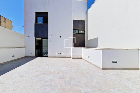 Villa de 3 dormitorios en venta en Vilanova i la Geltrú, Barcelona, Cataluña, Spain № 8491 - foto 14