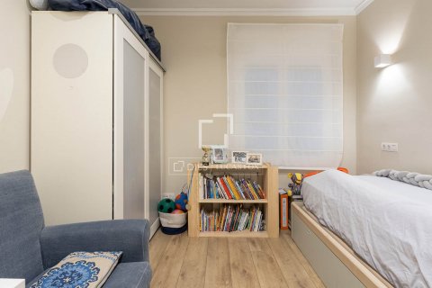 Apartamento de 3 dormitorios en venta en Barcelona, Cataluña, Spain № 8494 - foto 29