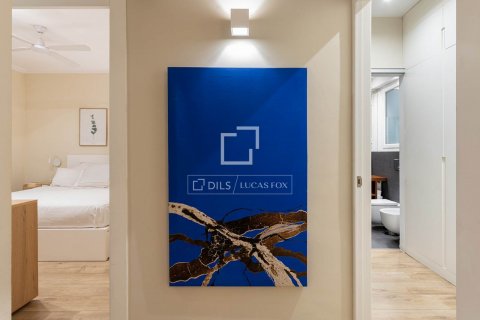 Apartamento de 3 dormitorios en venta en Barcelona, Cataluña, Spain № 8494 - foto 19