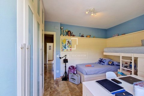 Villa de 3 dormitorios en venta en Vilanova i la Geltrú, Barcelona, Cataluña, Spain № 8495 - foto 26