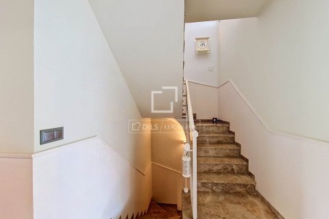 Villa de 3 dormitorios en venta en Vilanova i la Geltrú, Barcelona, Cataluña, Spain № 8495 - foto 19