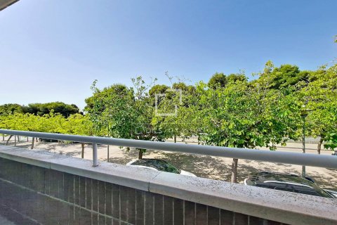 Villa de 3 dormitorios en venta en Vilanova i la Geltrú, Barcelona, Cataluña, Spain № 8495 - foto 28