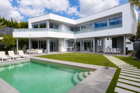 Villa de 5 dormitorios en venta en Mataró, Barcelona, Cataluña, Spain № 8492