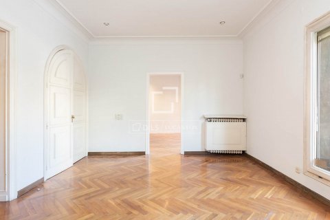 5 bedrooms apartment for sale in Barcelona, Catalonia, Spain № 8493 - photo 3