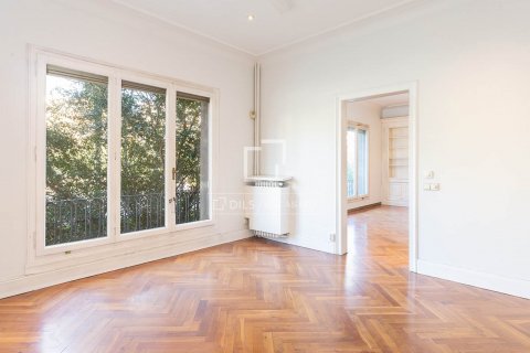 5 bedrooms apartment for sale in Barcelona, Catalonia, Spain № 8493 - photo 7