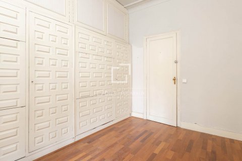 5 bedrooms apartment for sale in Barcelona, Catalonia, Spain № 8493 - photo 22