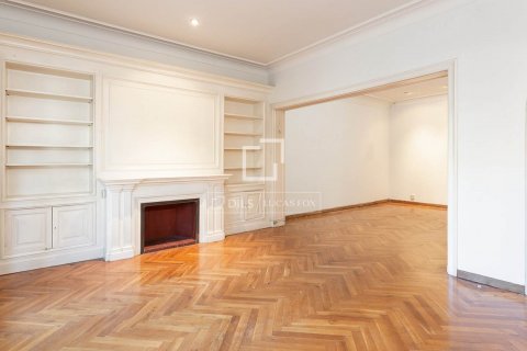 5 bedrooms apartment for sale in Barcelona, Catalonia, Spain № 8493 - photo 5