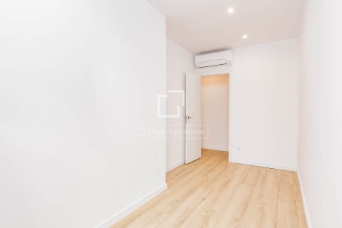 2 bedrooms apartment for sale in Barcelona, Catalonia, Spain № 4309 - photo 29