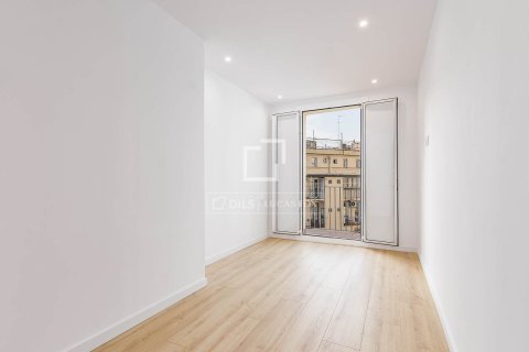 2 bedrooms apartment for sale in Barcelona, Catalonia, Spain № 4309 - photo 20
