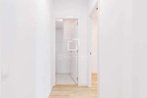 2 bedrooms apartment for sale in Barcelona, Catalonia, Spain № 4309 - photo 26