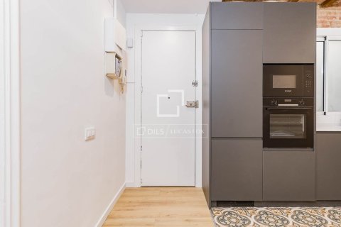 2 bedrooms apartment for sale in Barcelona, Catalonia, Spain № 4309 - photo 18