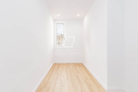 2 bedrooms apartment for sale in Barcelona, Catalonia, Spain № 4309 - photo 28