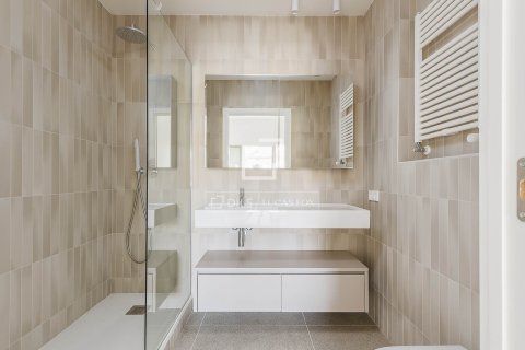 Apartamento de 1 dormitorio en venta en Barcelona, Cataluña, Spain № 4311 - foto 30