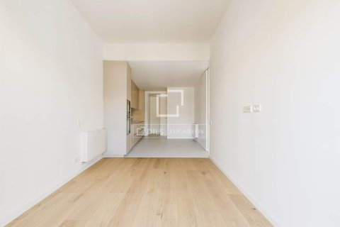 Apartamento de 1 dormitorio en venta en Barcelona, Cataluña, Spain № 4311 - foto 10