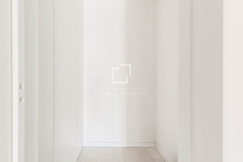 Apartamento de 1 dormitorio en venta en Barcelona, Cataluña, Spain № 4311 - foto 18