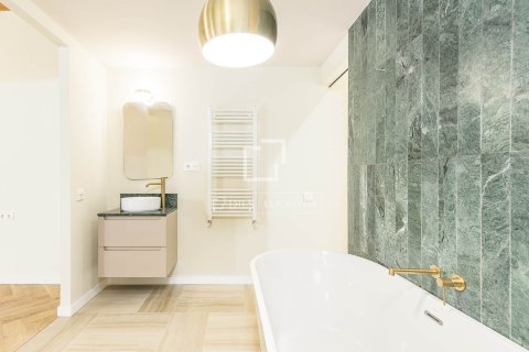 3 bedrooms apartment for sale in Barcelona, Catalonia, Spain № 4312 - photo 21