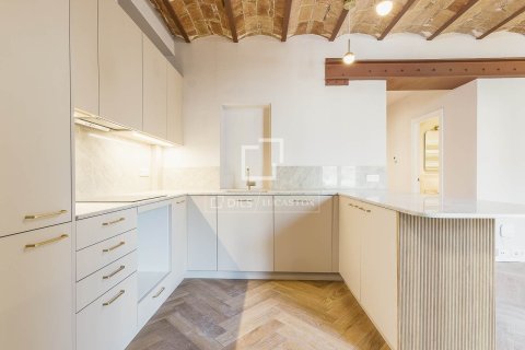 3 bedrooms apartment for sale in Barcelona, Catalonia, Spain № 4312 - photo 8