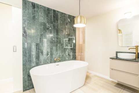 3 bedrooms apartment for sale in Barcelona, Catalonia, Spain № 4312 - photo 23