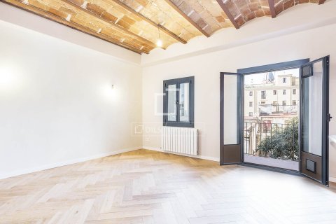 3 bedrooms apartment for sale in Barcelona, Catalonia, Spain № 4312