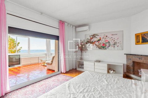 Villa de 5 dormitorios en venta en Castelldefels, Barcelona, Cataluña, Spain № 4308 - foto 15