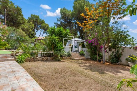 Villa de 5 dormitorios en venta en Castelldefels, Barcelona, Cataluña, Spain № 4308 - foto 28
