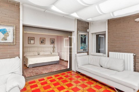 Villa de 5 dormitorios en venta en Castelldefels, Barcelona, Cataluña, Spain № 4308 - foto 16