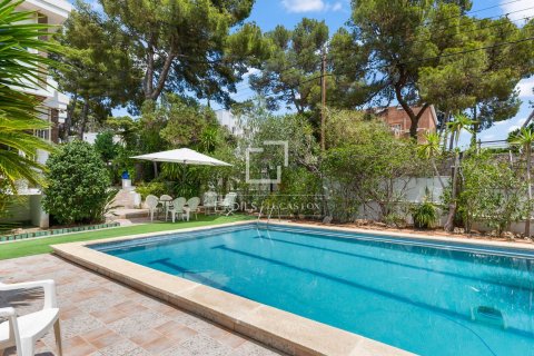 Villa de 5 dormitorios en venta en Castelldefels, Barcelona, Cataluña, Spain № 4308 - foto 30