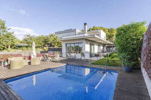 Сasa de 5 dormitorios en venta en Sitges, Barcelona, Cataluña, Spain № 6487 - foto 24