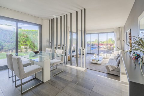 Сasa de 5 dormitorios en venta en Sitges, Barcelona, Cataluña, Spain № 6487
