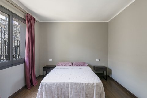 Сasa de 4 dormitorios en venta en Sitges, Barcelona, Cataluña, Spain № 6489 - foto 18