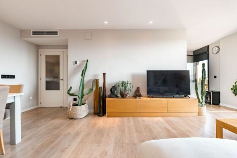 Apartamento de 4 dormitorios en venta en Sitges, Barcelona, Cataluña, Spain № 6485 - foto 12