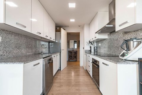 Apartamento de 4 dormitorios en venta en Sitges, Barcelona, Cataluña, Spain № 6485 - foto 20
