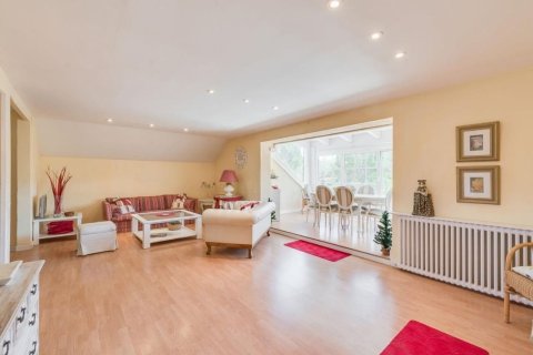 Сasa de 6 dormitorios en venta en Sant Cugat del Vallès, Barcelona, Cataluña, Spain № 6627 - foto 19