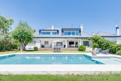 Сasa de 6 dormitorios en venta en Sant Cugat del Vallès, Barcelona, Cataluña, Spain № 6627 - foto 29