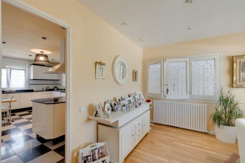 Сasa de 6 dormitorios en venta en Sant Cugat del Vallès, Barcelona, Cataluña, Spain № 6627 - foto 10