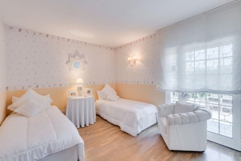 Сasa de 6 dormitorios en venta en Sant Cugat del Vallès, Barcelona, Cataluña, Spain № 6627 - foto 14