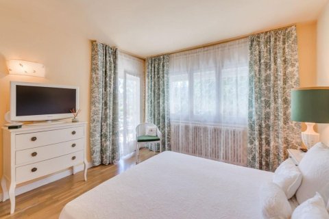 Сasa de 6 dormitorios en venta en Sant Cugat del Vallès, Barcelona, Cataluña, Spain № 6627 - foto 13