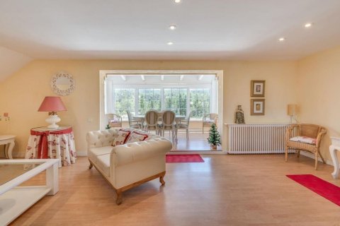Сasa de 6 dormitorios en venta en Sant Cugat del Vallès, Barcelona, Cataluña, Spain № 6627 - foto 20