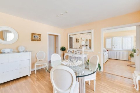 Сasa de 6 dormitorios en venta en Sant Cugat del Vallès, Barcelona, Cataluña, Spain № 6627 - foto 4