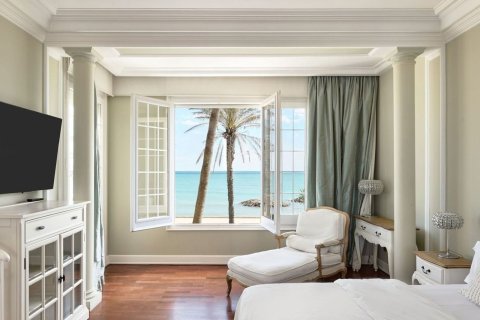 Сasa de 6 dormitorios en venta en Sitges, Barcelona, Cataluña, Spain № 6631 - foto 17