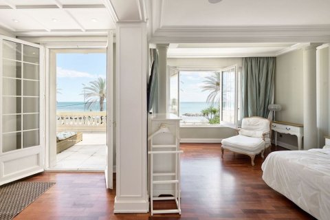 Сasa de 6 dormitorios en venta en Sitges, Barcelona, Cataluña, Spain № 6631 - foto 19