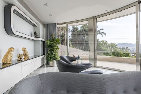 Купить дом в Ситжес, Испания с 6 комнат, 683м², № 6628 - фото 3