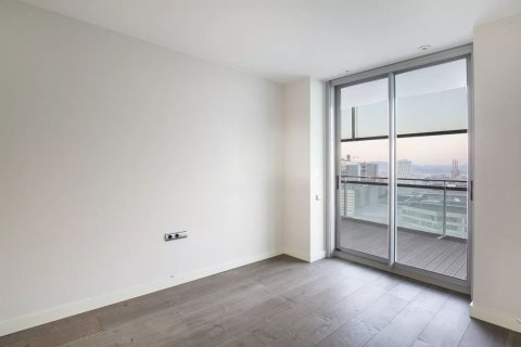 Apartamento de 3 dormitorios en venta en Barcelona, Cataluña, Spain № 6625 - foto 9